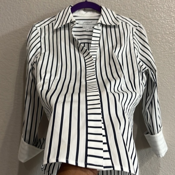 Fox Croft NYC Blue White Striped 3/4 Sleeve Button Down Blouse Non Iron - Picture 4 of 8